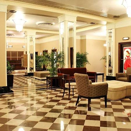 Ambassador Hotel Милуоки Интериор снимка